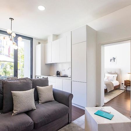 Superb 1Br Flat W/ Garden, Ac & Free Parking By Lovelystay Porto Bagian luar foto
